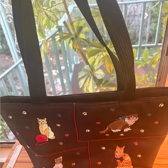 Embroidered Cat Design Black Tote Bag - Picture 2 of 16
